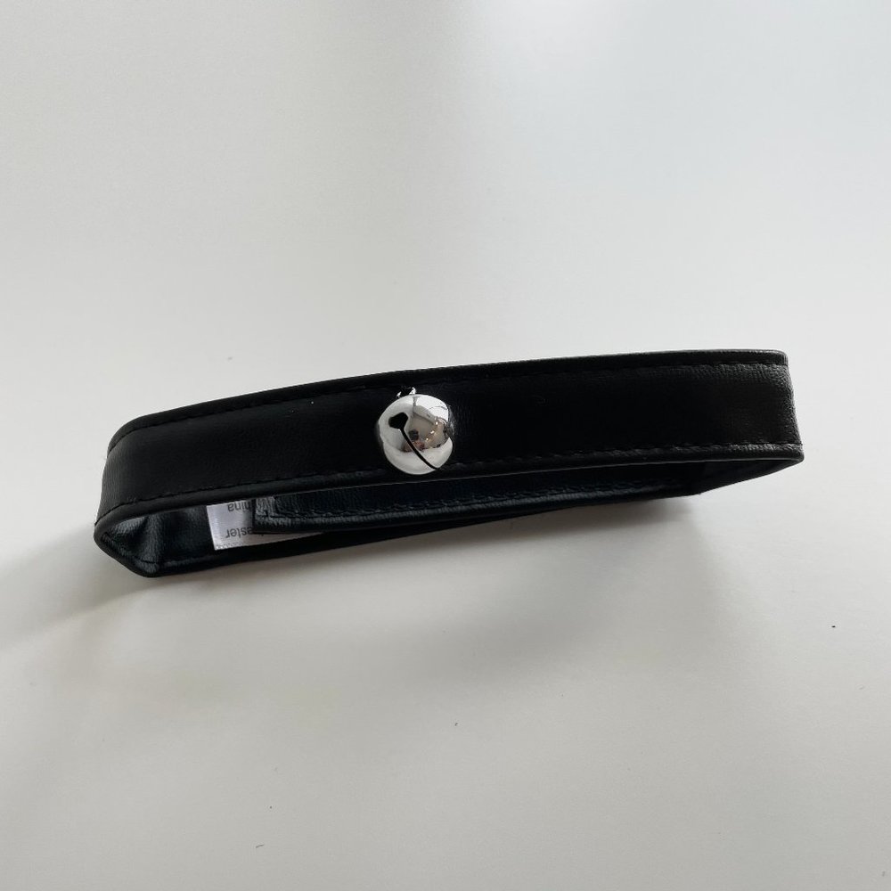 Choker with bell